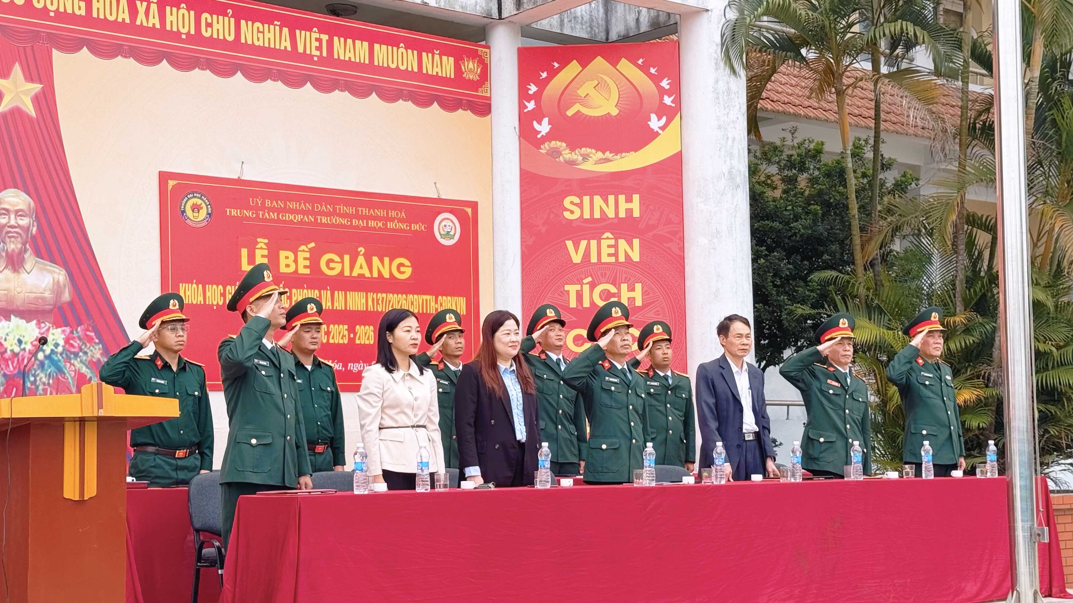 Lễ Bế giảng khoá học GDQPAN K137/2026/GDQPAN/CĐYTTH-CĐBKVN năm học 2025-2026